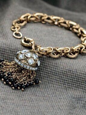 HOUSEWIVES JEWELRY "ROYALTY" LOOKS LIKE REAL GOLD CRYSTALS BELL BRACELET D1